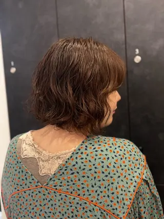 ミディアム パーマ Ｖｉｏｔ  銀座 樋口 桃佳のヘアスタイル