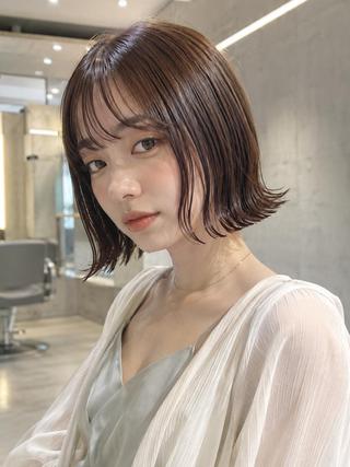 ミディアム カラー 切りっぱなしボブ/ 透明感カラー/うらんのヘアスタイル