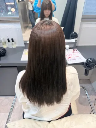 セミロング パーマ 🍀カラー特化透明 感ベージュ|けいなのヘアスタイル