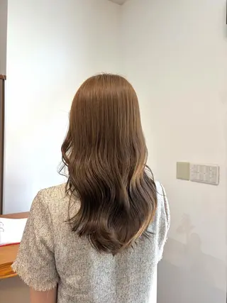 ロング 上島 未緒のヘアスタイル