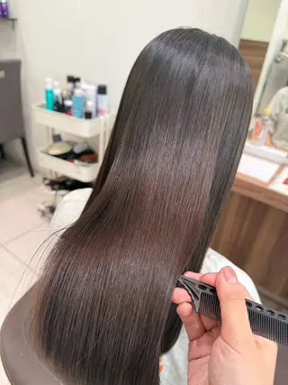 ロング カラー .MANA. 【艶髪ロング】のヘアスタイル