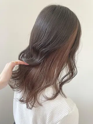 セミロング カラー 松田 みのりのヘアスタイル