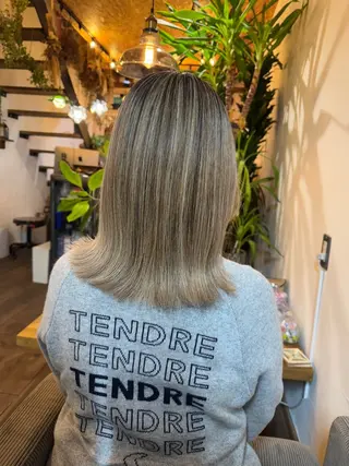 ミディアム ヘアーサロン アルカンシエルのヘアスタイル