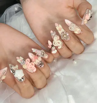ネイル ネイルサロン Roiのネイルデザイン