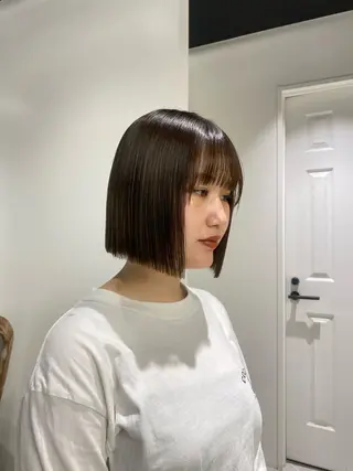 ショート Shiori・:* 💫のネイルデザイン