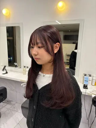 ロング カラー 抜け感レイヤー︴ ニュアンスカラーのヘアスタイル