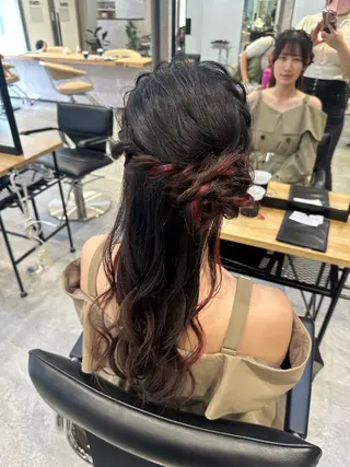ロング ヘアアレンジ 艶髪/酸性ストレート /髪質改善/内村麻衣のヘアスタイル