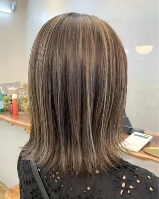 カラー Eleanoa 🌿藤沢店のヘアスタイル