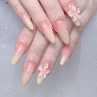 ネイル 晴香 ✨のネイルデザイン