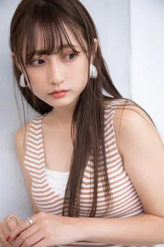 セミロング カラー 前髪顔周りカット 沼田 拓斗のヘアスタイル