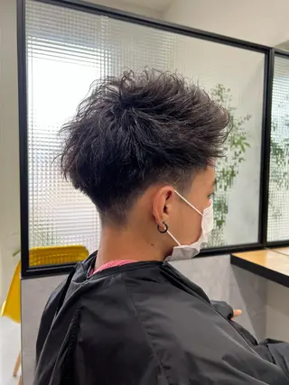 パーマ 宮地 崇文のヘアスタイル