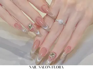 ネイル Flora nail salonのネイルデザイン