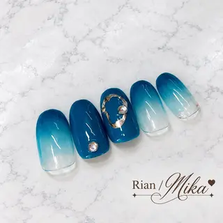 ネイル MIKA／耳ツボ ／マグネットネイルのネイルデザイン
