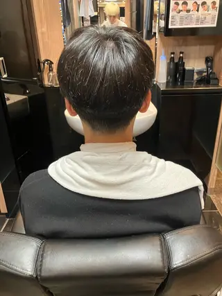 ショート メンズ ワガ カズマのヘアスタイル