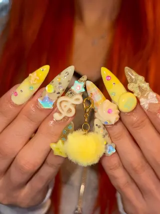 ネイル PINS16✴︎ 原宿ネイリストumiのネイルデザイン