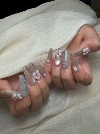ネイル ユリ🎀長さだし/ パラジェル/持ち込みのネイルデザイン