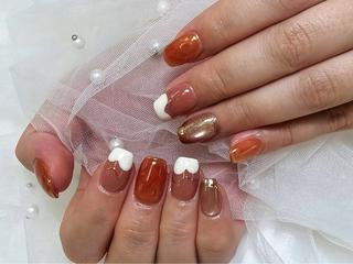 ネイル RUBYネイルサロン 9Caratsのネイルデザイン