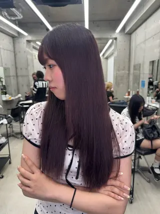 カラー Asami／名古屋／ ハイトーン／デザインのヘアスタイル