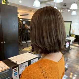 ミディアム カラー 近藤 優羽のヘアスタイル