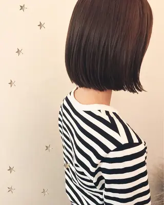 ショート カラー 市川 千夏のヘアスタイル