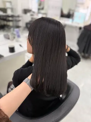 ロング カラー ラベンダー💜 グレージュ🩶のヘアスタイル