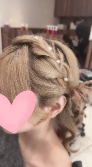 ヘアアレンジ 🫧ヘアアレンジ🎀 ウガジン💞🪄のヘアスタイル