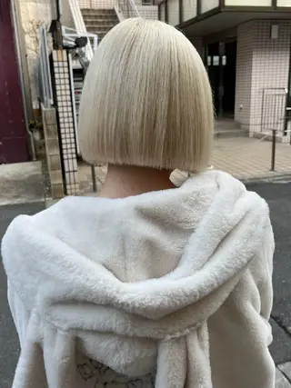 ショート カラー ヘアアレンジ ブリーチ矯正髪質改善 ✨オオエタクミのヘアスタイル