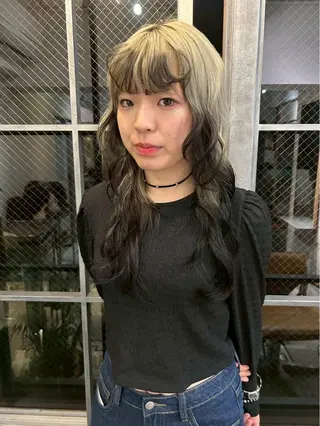 ロング カラー いろは🧤 カラーモデル/栄のヘアスタイル