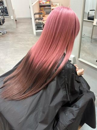 ロング デザインカラー/ 梶本 乃梨叶のヘアスタイル