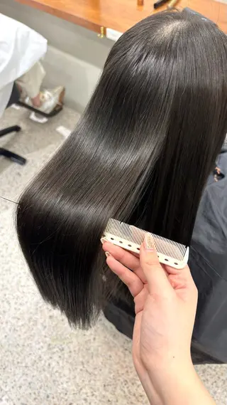 ロング なな / 堀江 / ラベンダーカラーのヘアスタイル