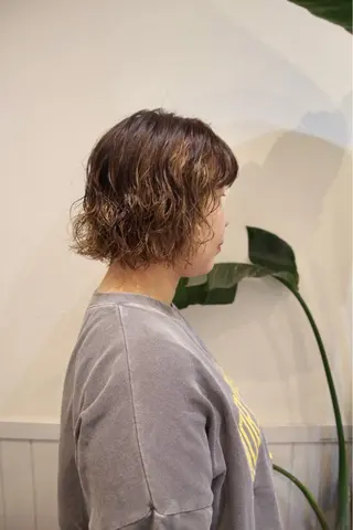 ミディアム パーマ ショート& パーマ　坂本のヘアスタイル