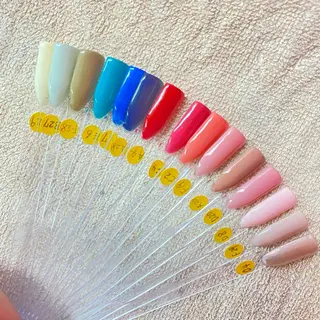 ネイル ラゾアミスタ🕊 さとう ななほのネイルデザイン