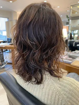 ミディアム パーマ 小酒井 智洋のヘアスタイル