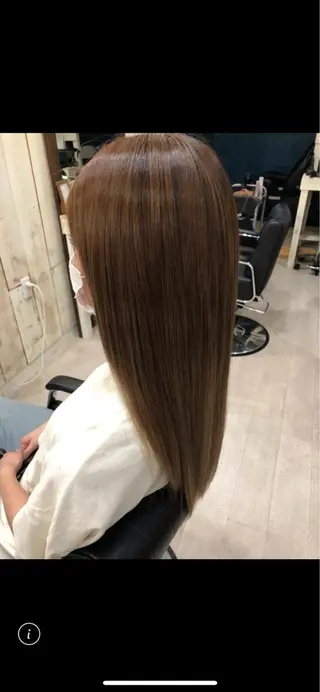ロング 鷺谷 玲奈のヘアスタイル
