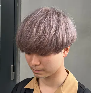カラー メンズ ダブルカラー寒色系 ボリューム改善ハヤトのヘアスタイル