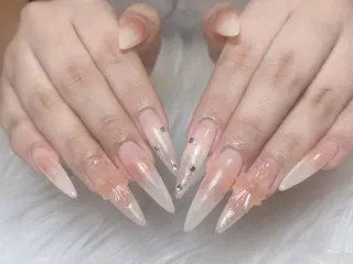 ネイル Rei _Nail 新宿のネイルデザイン