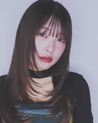 ロング レイヤーカット|高崎 |艶カラー|剣持友希のヘアスタイル