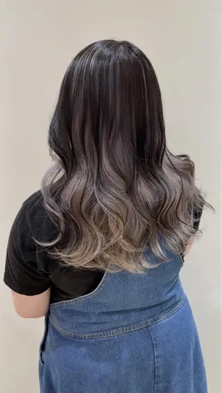 ロング 池田 早穂のヘアスタイル