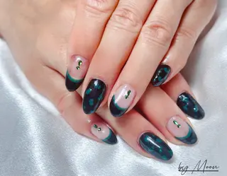 ネイル Moon Nailsのネイルデザイン