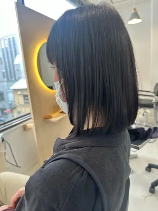 ミディアム 深見 真由のヘアスタイル