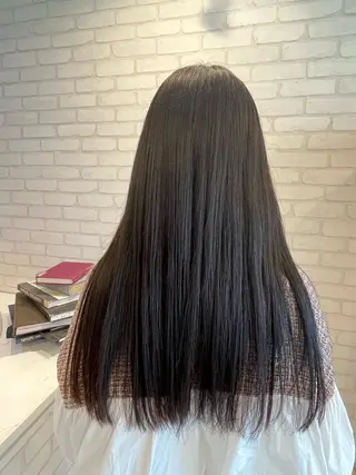 ロング カラー 阿部 うららのヘアスタイル