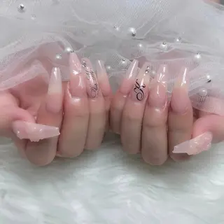 ネイル Blingg NailStudioのネイルデザイン