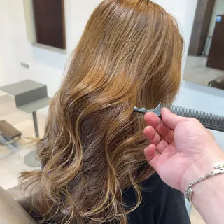 ロング Lily. シュンのヘアスタイル