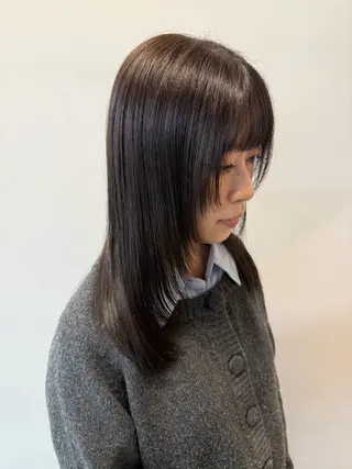 セミロング カラー 透明感カラー レイヤー亀井唯登のヘアスタイル