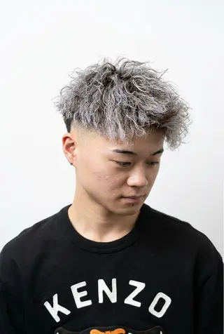 カラー メンズ 心斎橋メンズサロン リベルテグリットのヘアスタイル
