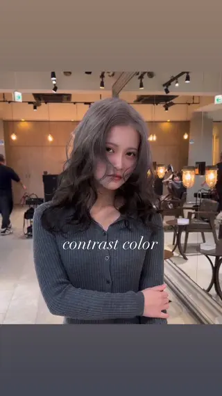 セミロング カラー 💜ハイトーン💛 マジカルかいちゃんのヘアスタイル