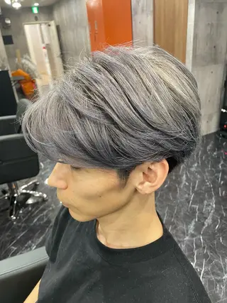ショート カラー NINE+/代表 ブリーチ特化型サロンのヘアスタイル