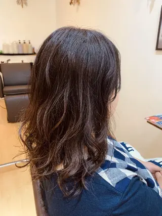 カラー セミロング サトウ シューイチのヘアスタイル