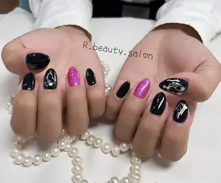 ネイル R.beauty サロンのネイルデザイン