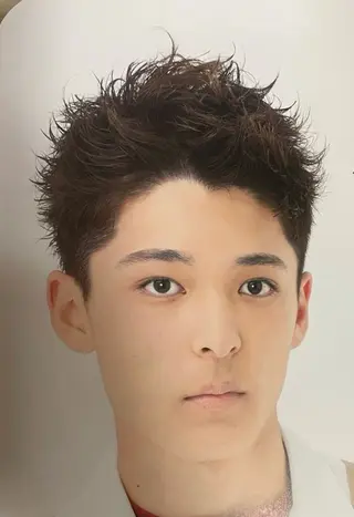 ショート パーマ メンズ 浅岡 昭汰のヘアスタイル